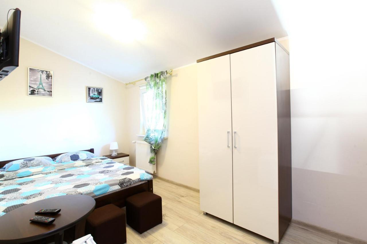 Pod Kasztanem Apartment Lubin  ภายนอก รูปภาพ